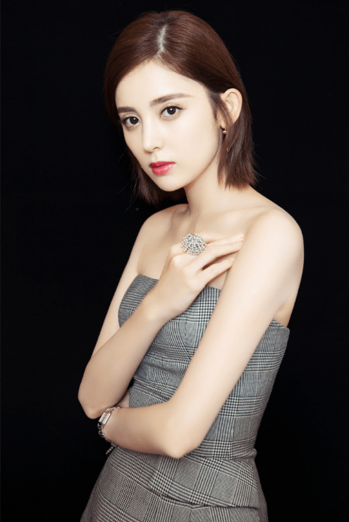 31岁古力娜扎魅力四射,一颦一笑太倾城!_活动_时尚_个性