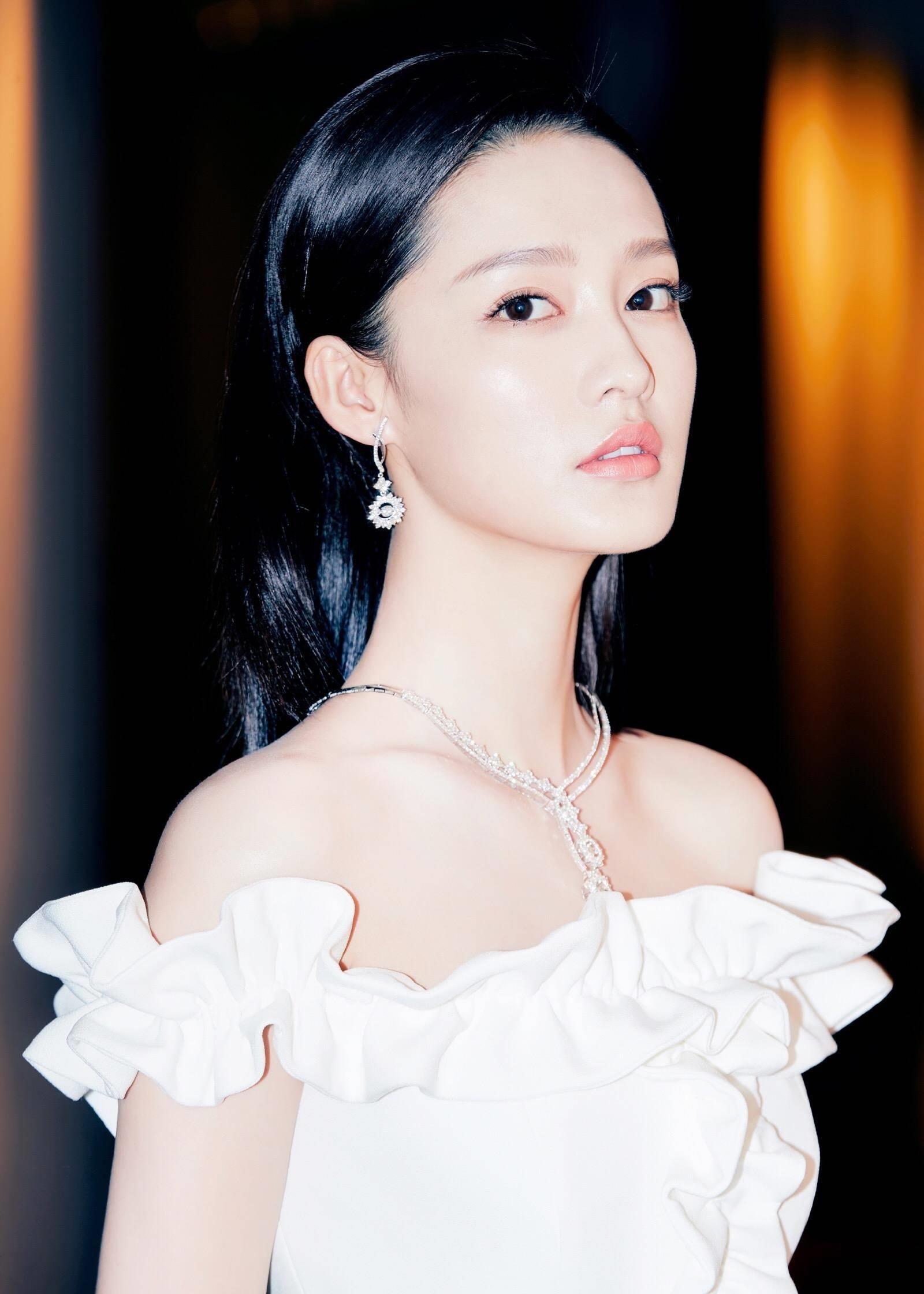 娱乐圈最干净的女神!李沁,真的好清纯啊!_角色_观众_表演