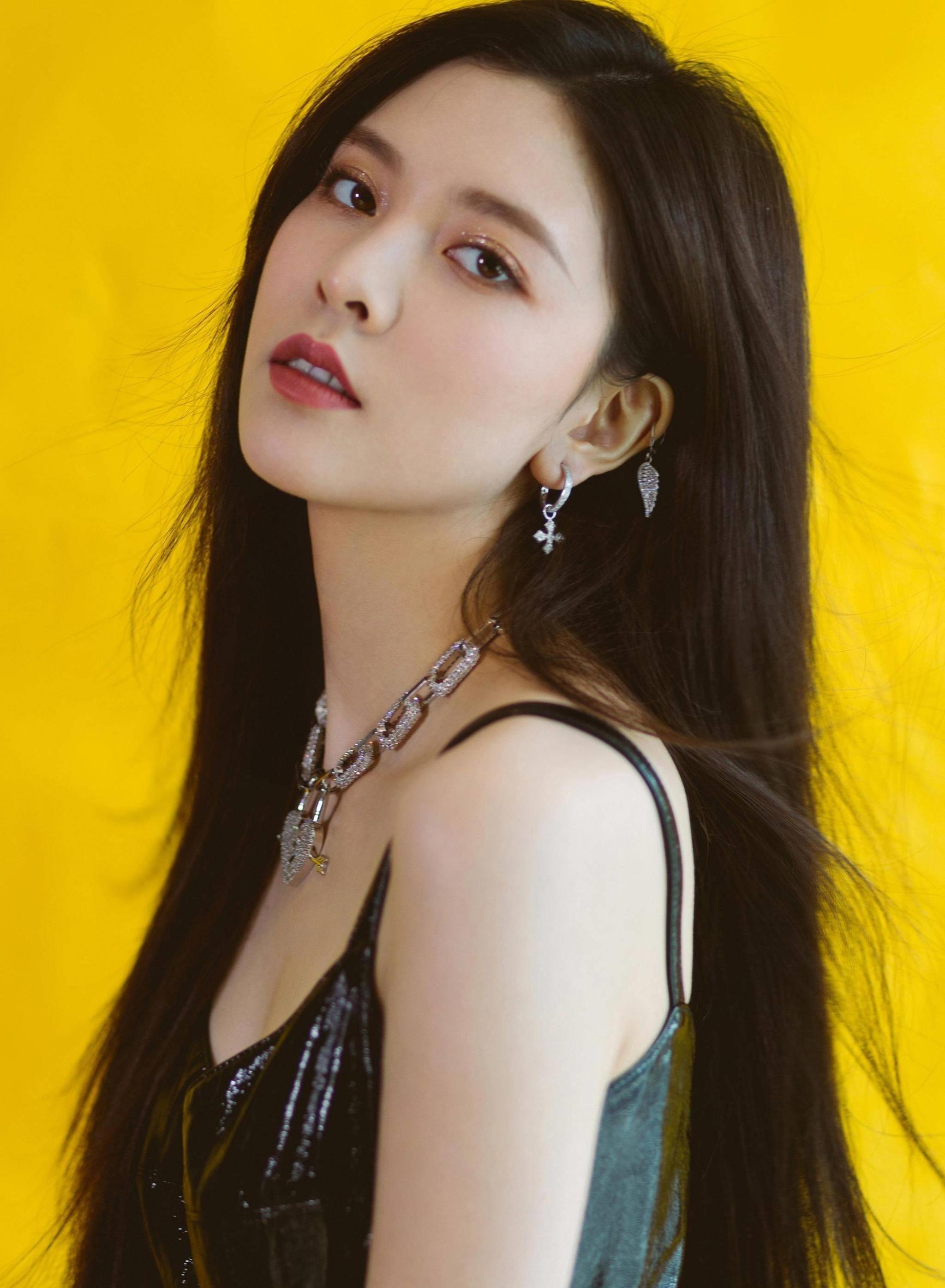 28岁宋妍霏,真是傲人好身材啊!