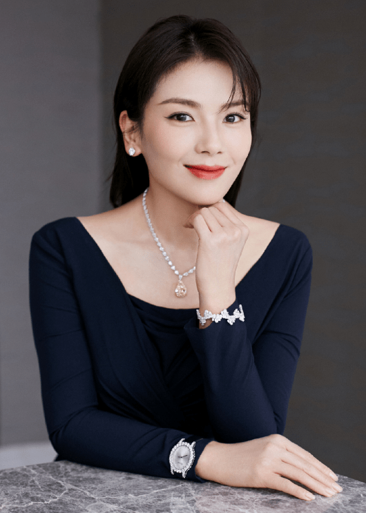 看这位43岁的刘涛女士,浑身散发着十足的女人味!_魅力_社会_观众们