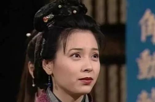被分手,又迷倒80亿太子爷,如今49岁整成"蛇精脸"_傅明宪_叶剑波_郭蓉