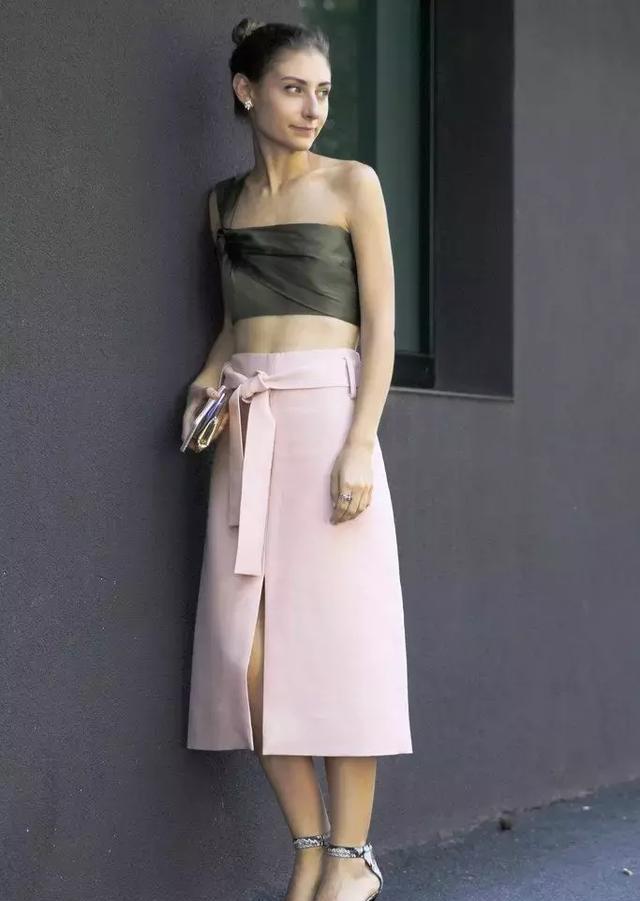 时尚博主jennywalton搭配分享,显高又显瘦_身材_小个子_长裙