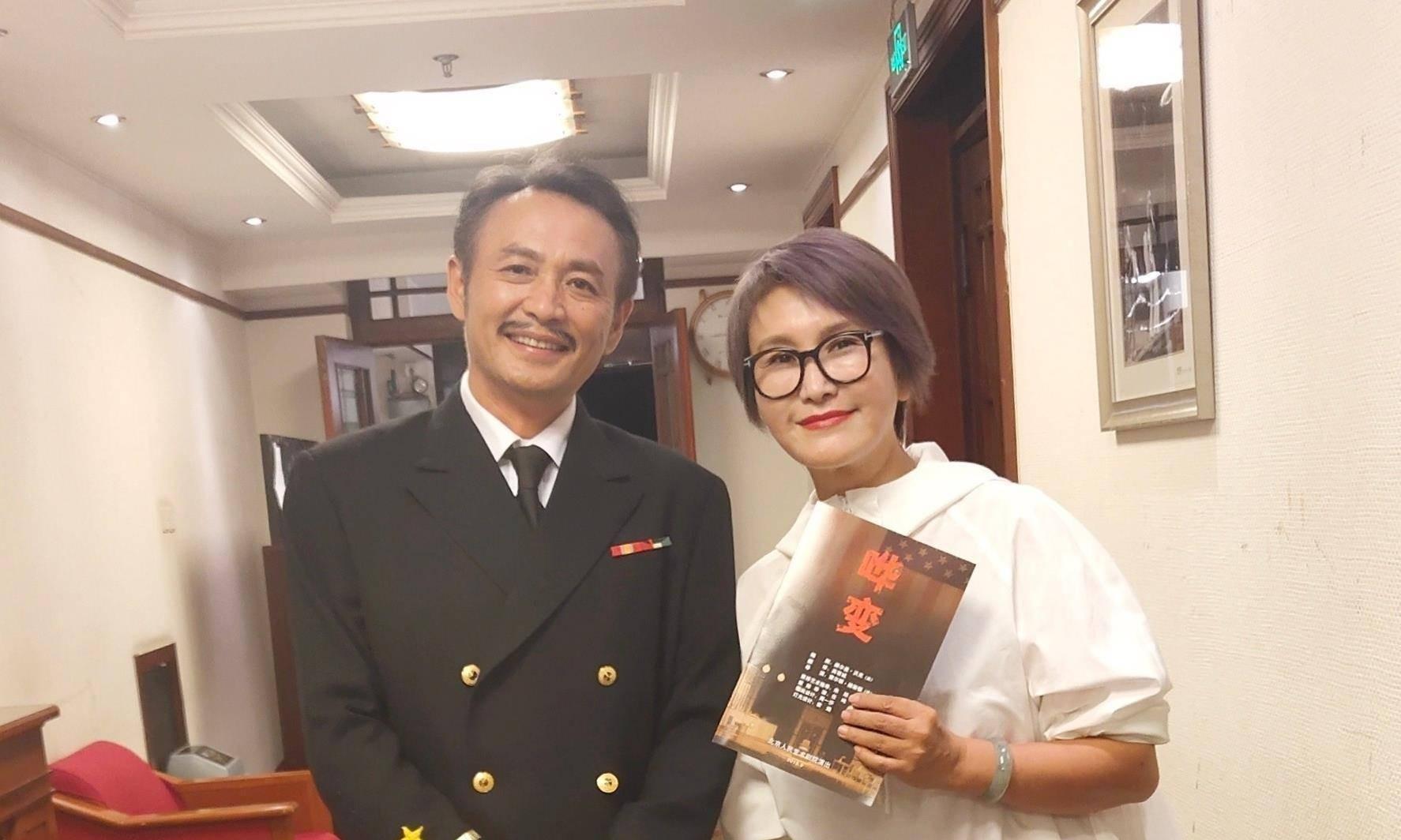 演员王茜:嫁大23岁导演徐庆东,她的选择让人泪目_表演_王奇_生活