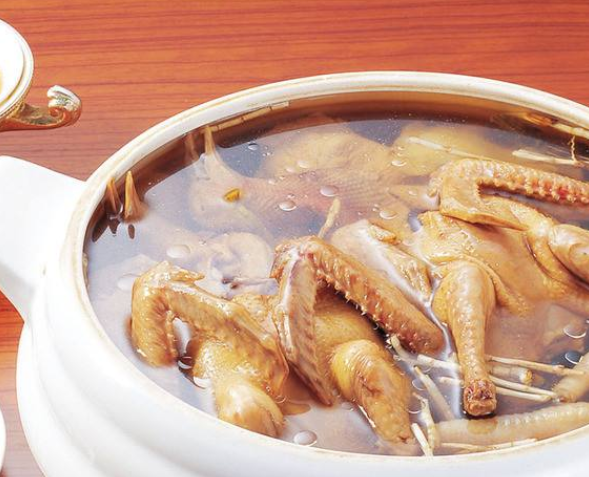 月子餐喝乌鸡汤不如喝它，补虚劳强筋骨，加快伤口愈合，少留疤痕(图3)