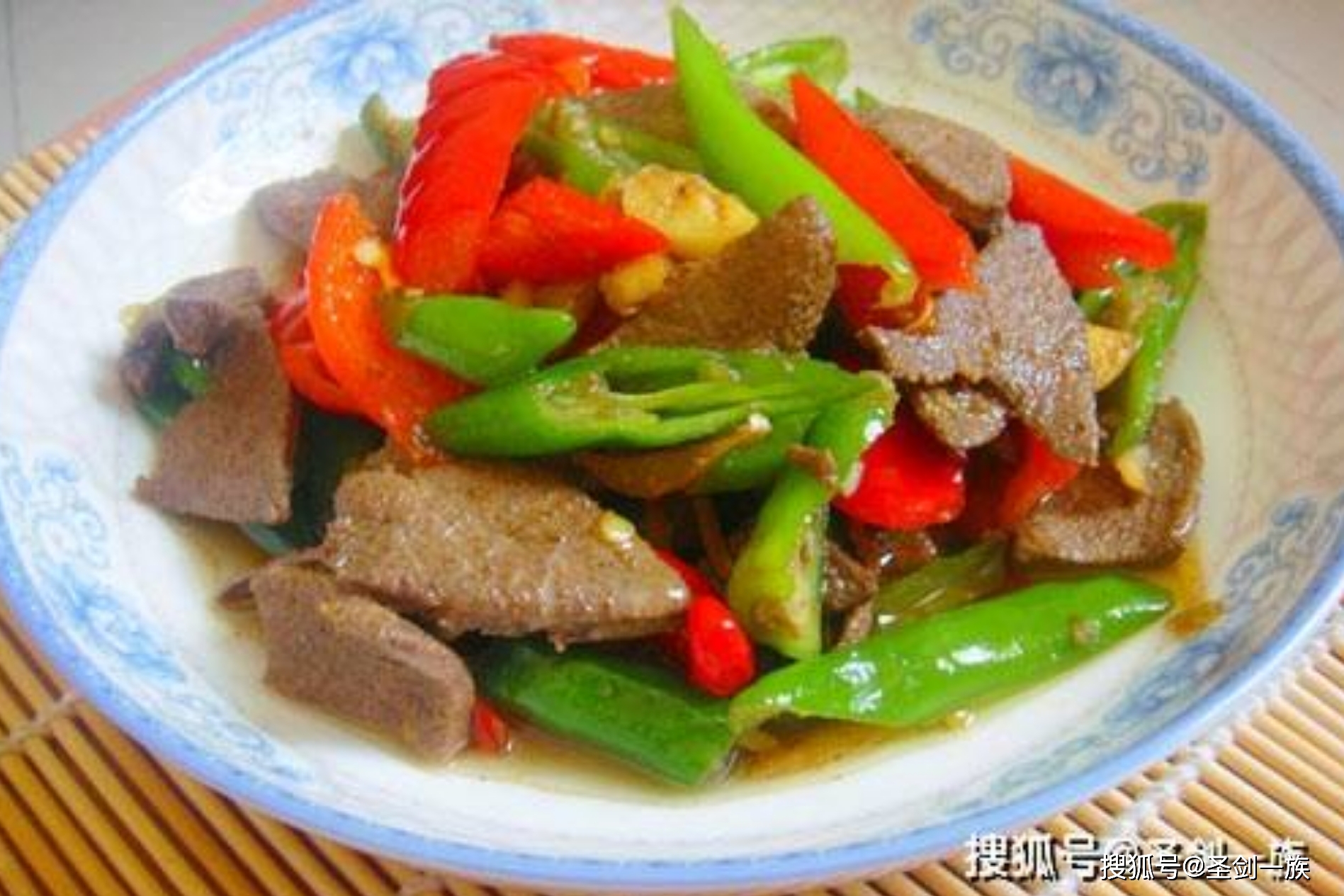 “立冬补冬,补嘴空”,记得多吃“补阳”八宝,护住阳气温暖入冬_口蘑_食材_备用