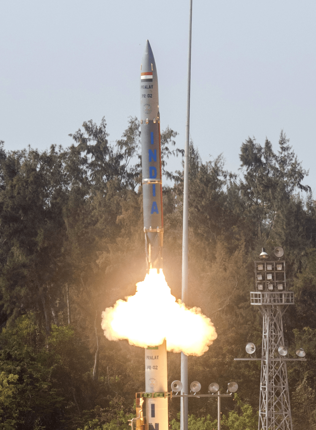 印度23号发射导弹图片