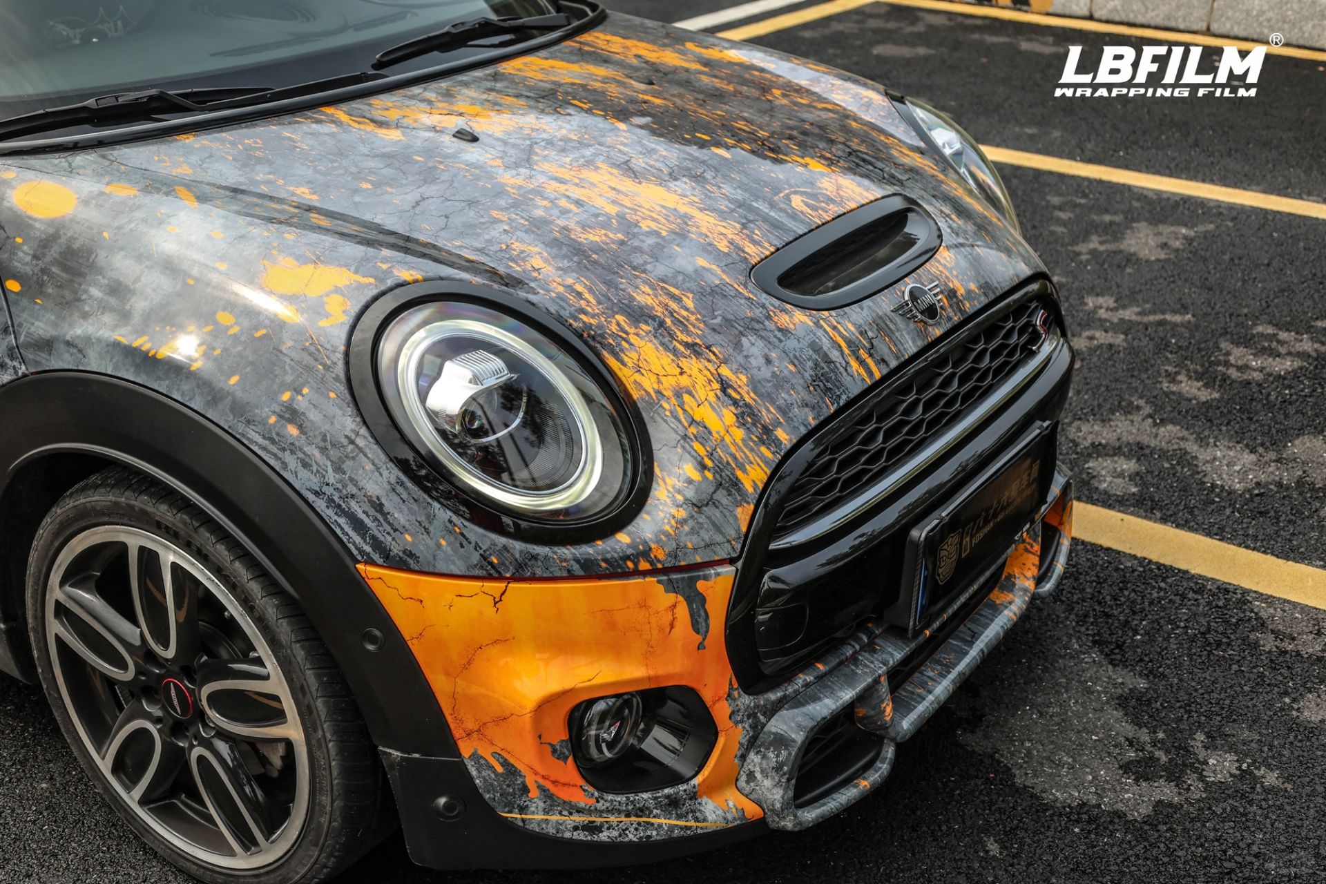 宝马mini-lb改色膜末日生化涂装,直接让电影照进现实_彩绘_程度_标志