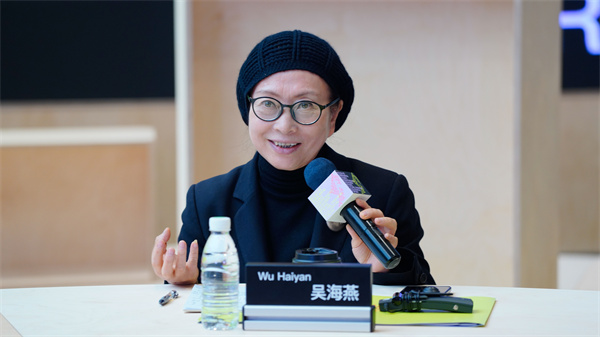 法新国际集团董事赵倩,《elle世界时装之苑》杂志副主编诸葛苏佳