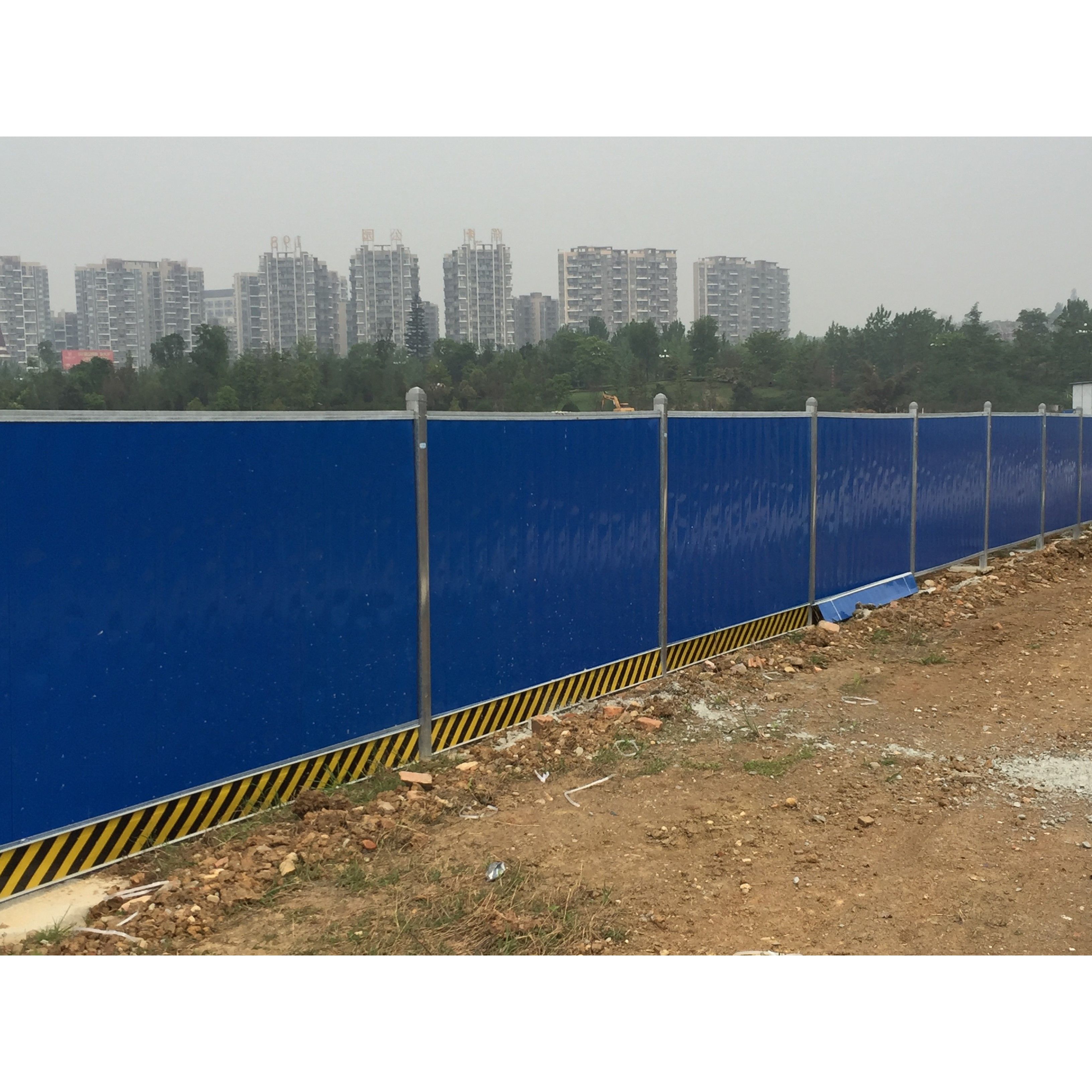 铁皮瓦围挡 工程施工防护隔离围挡 建筑工地施工夹芯板围挡_瓦片_有效