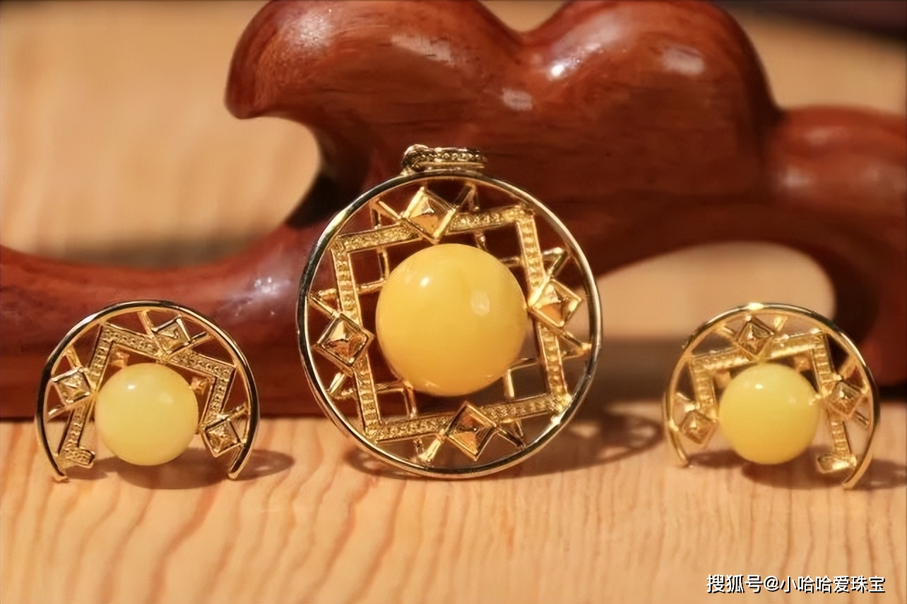 后续将开发出更多琥珀相关的文创产品,今后还与众多琥珀雕刻大师共同