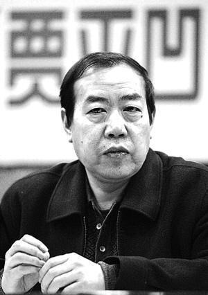 请客只请吃猪痔疮,生病抱西瓜退烧,贾平凹怎么就这么抠?