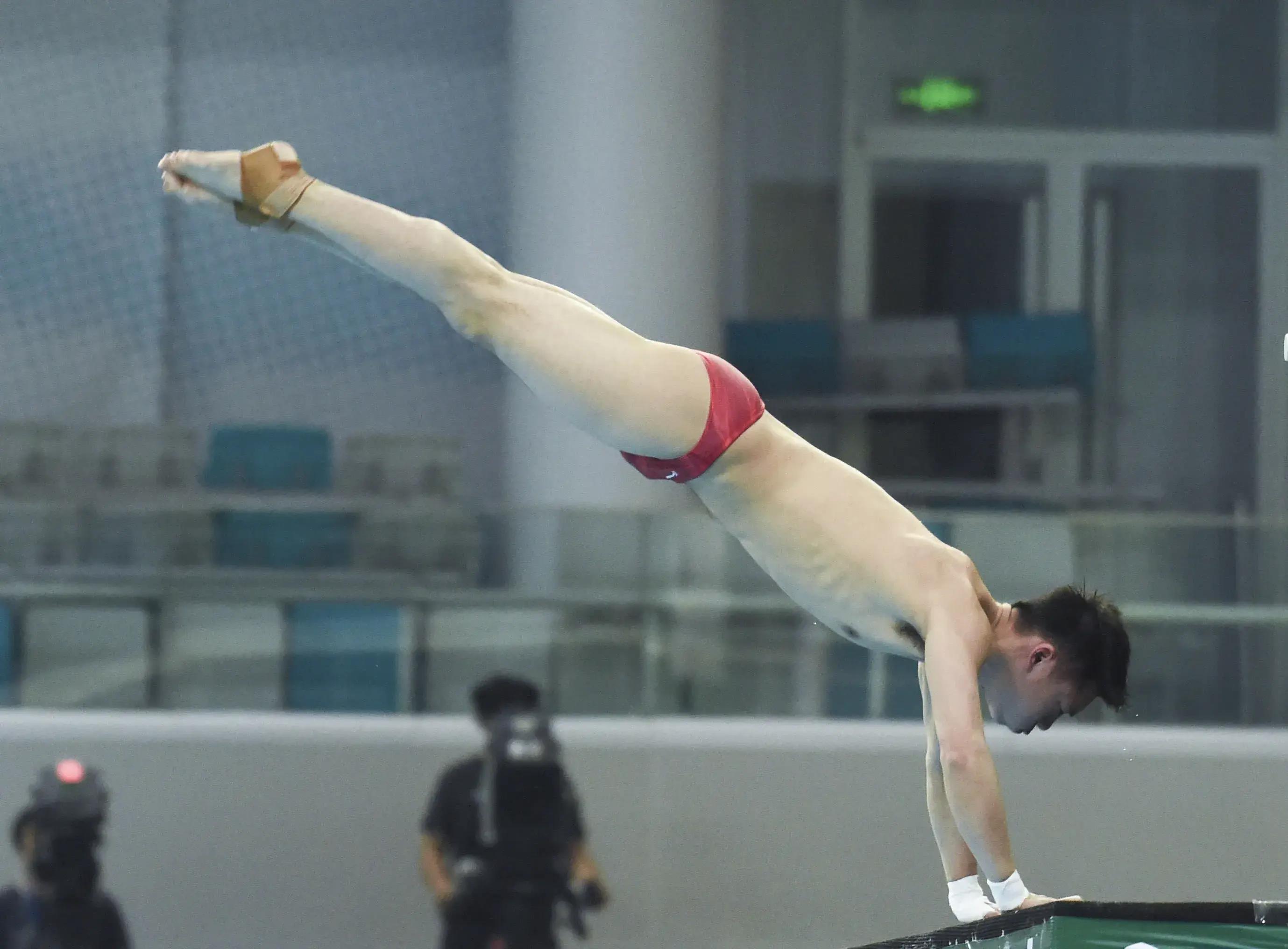 中国跳水运动员男生图片