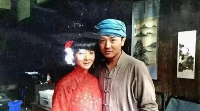 怕爱人下山摔倒,重庆小伙刘国江耗时50年,徒手凿出6208级天梯_徐朝清