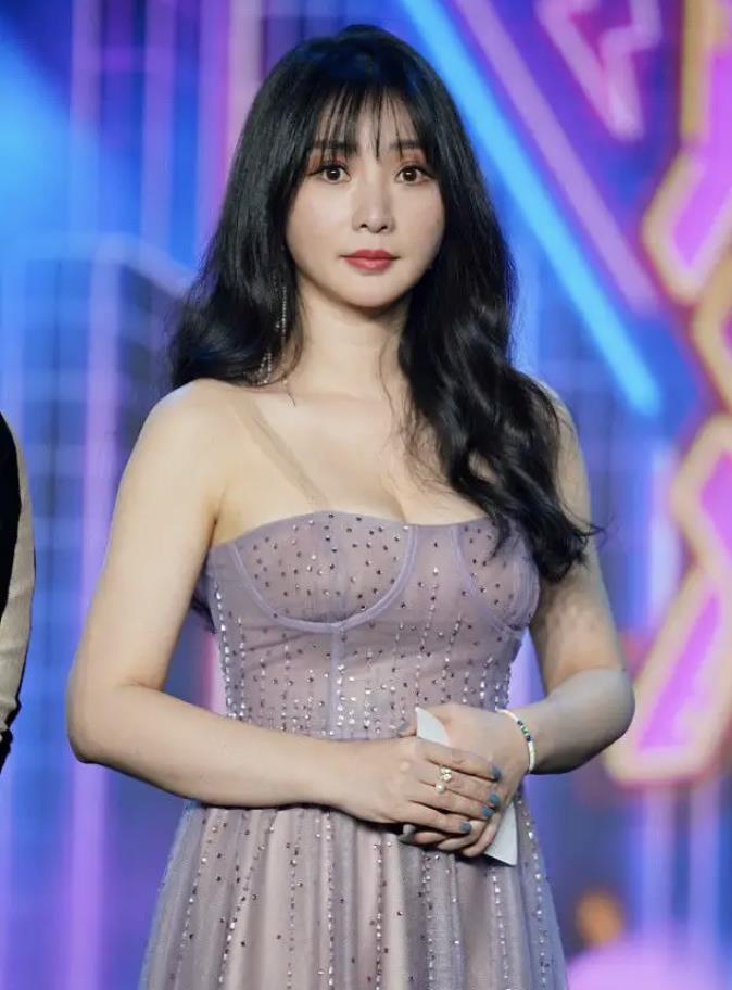 8位拥有"顶级好乳"的女星!