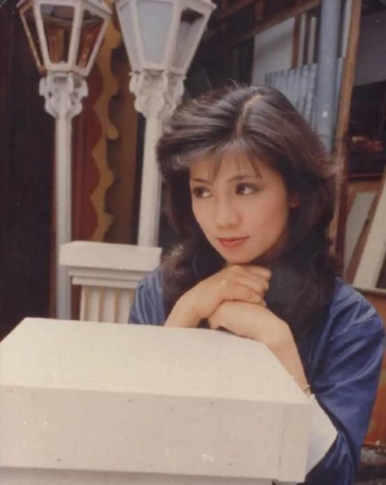 1985年翁美玲自杀,所有人都以为她为情所困,背后疑点