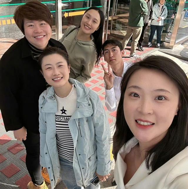 奥运冠军惠若琪喜提新角色,投身排球推广工作令人感动_体育_传播_退役