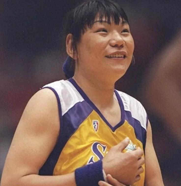 1990年女篮世锦赛后,郑海霞直言要退役,袁伟民:海霞,有话讲完