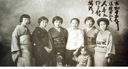 张作霖被害时,最小的夫人才23岁,他的六位夫人结局如何?