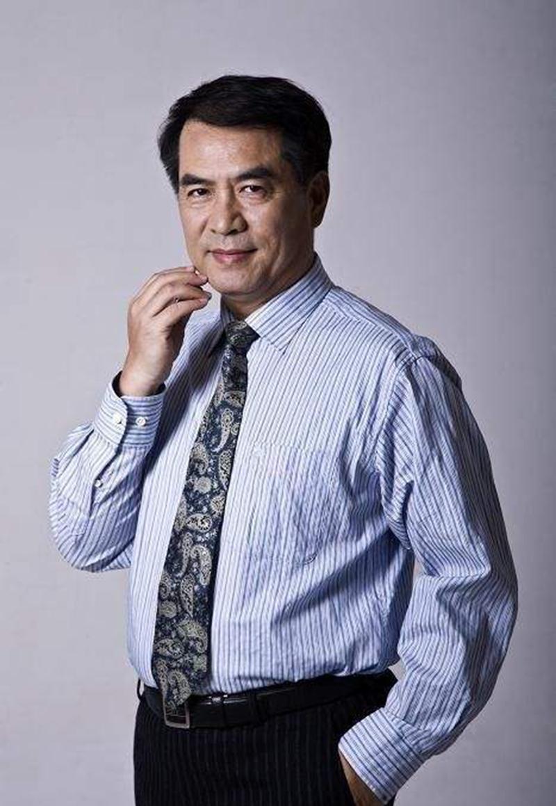 著名演员廖京生何晴,相差9岁因戏生情,但结婚十多年却并未生育_影视剧