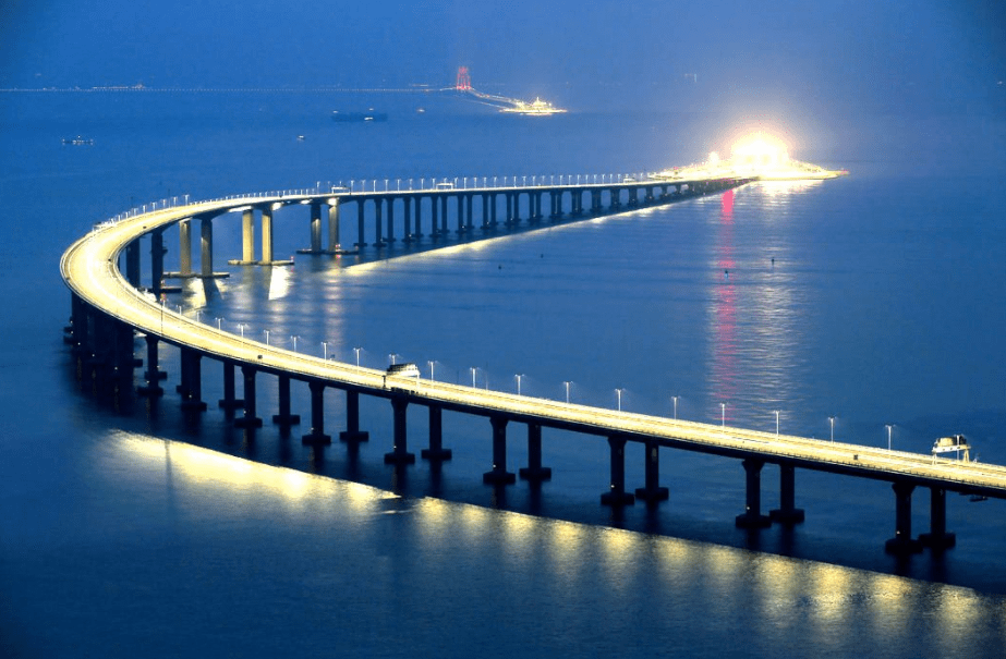 建造港珠澳大桥花了那么多钱,会亏本吗?现在能赚多少钱呢?