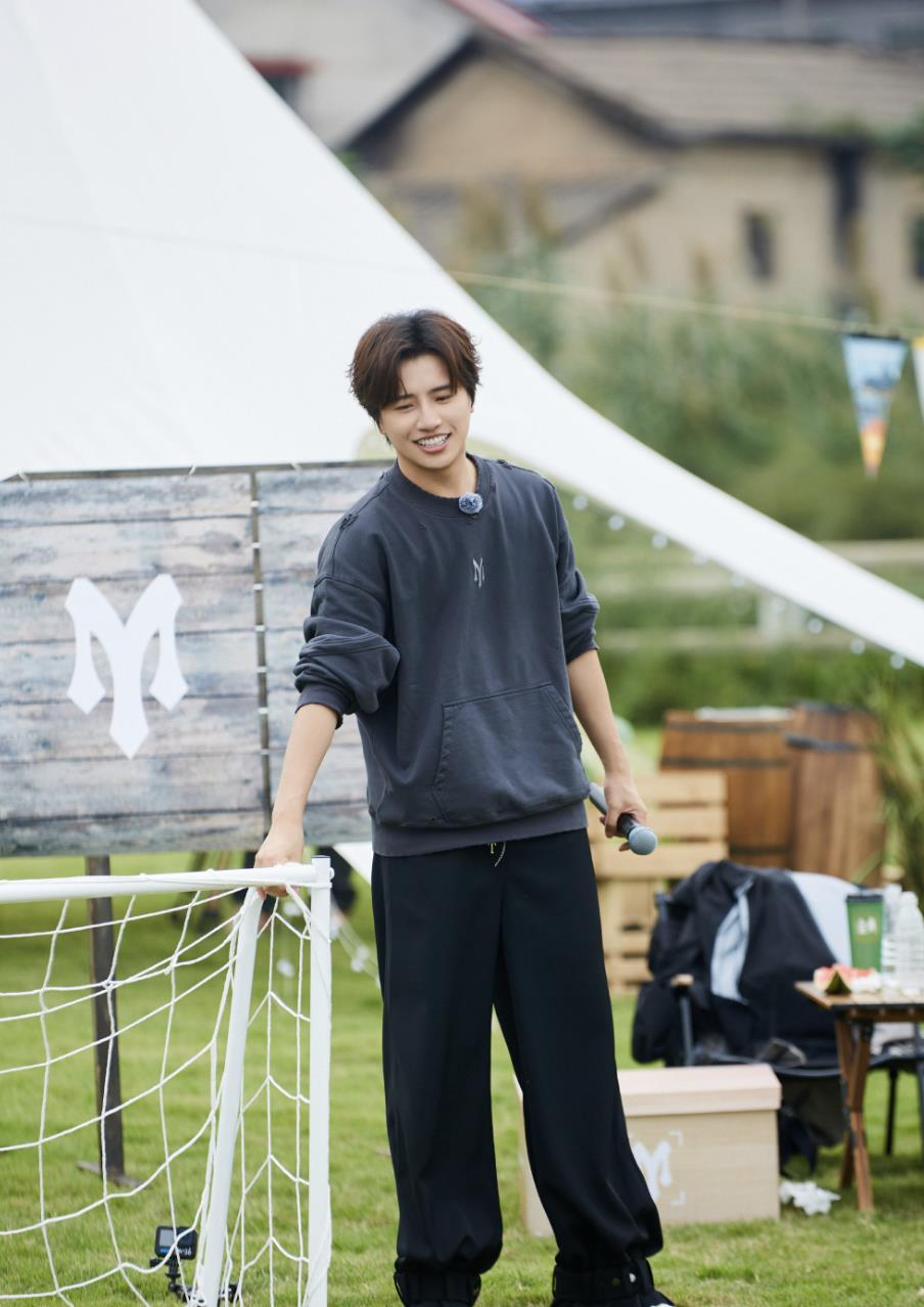 《披哥》颜值排行:王栎鑫第8,唐禹哲第4!