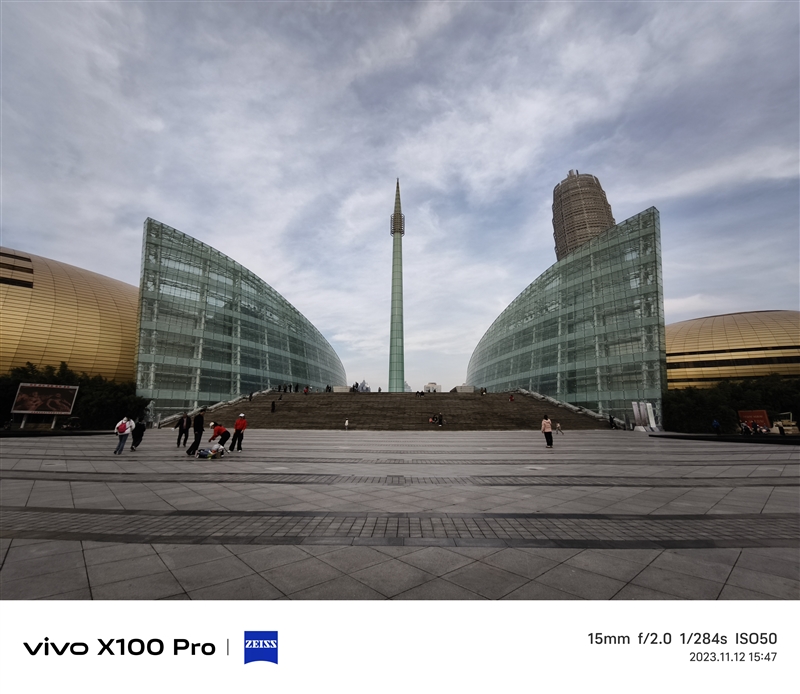 拍月亮那都不是事儿！vivo X100 Pro评测：APO认证的超级长焦 它能拍太阳(图34)