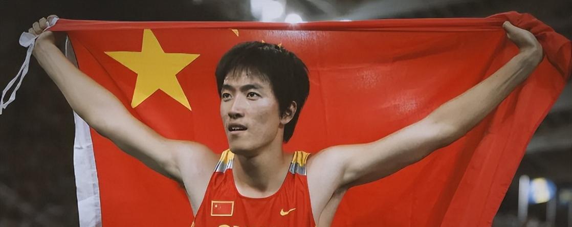 偶像刘翔,28岁娶初恋,29岁成教授,32岁封神的苏炳添有多传奇?