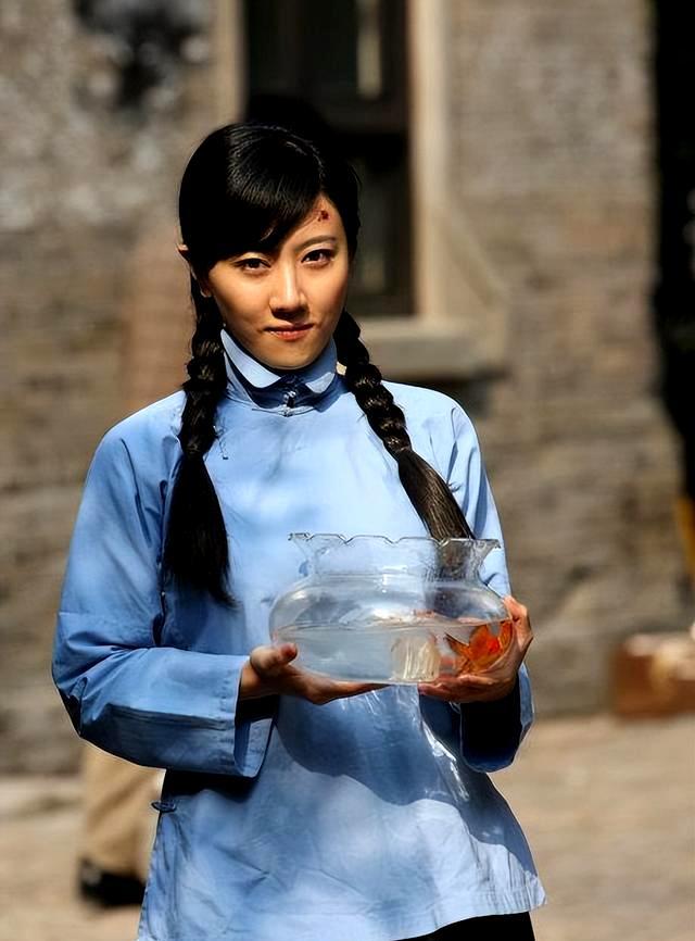 王博谷:我这辈子最正确的决定,就是给小7岁的老公巴图生2儿子_宋丹丹