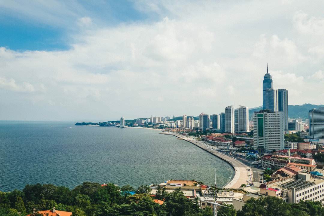 烟台境内第一座灯塔,是烟台的地标建筑,塔总高49.5米_文化_历史_船只