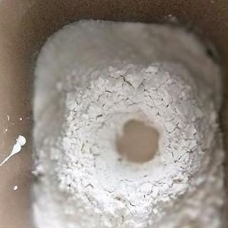 原创
            奇亚籽酸奶土司(300克萌版)