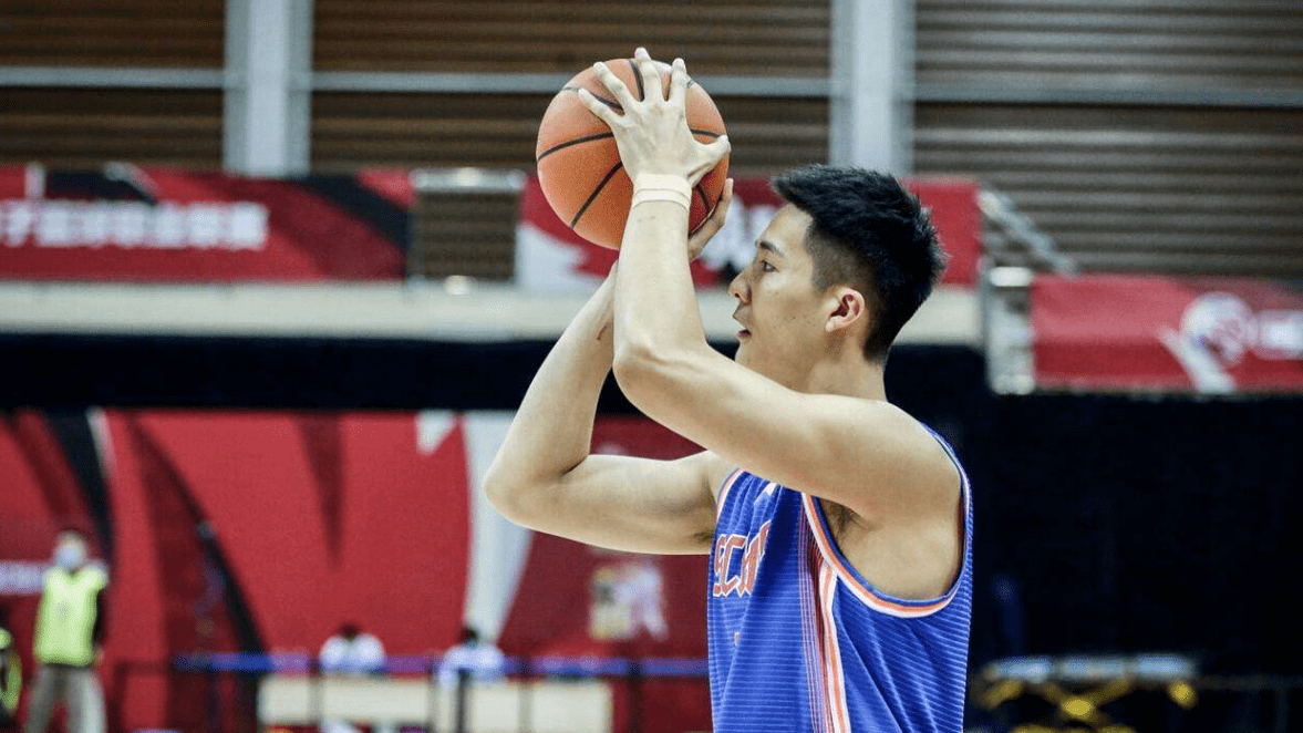 王牌前锋加盟香港金牛队,汕大杜兰特归来_朱松玮_挑战_能力