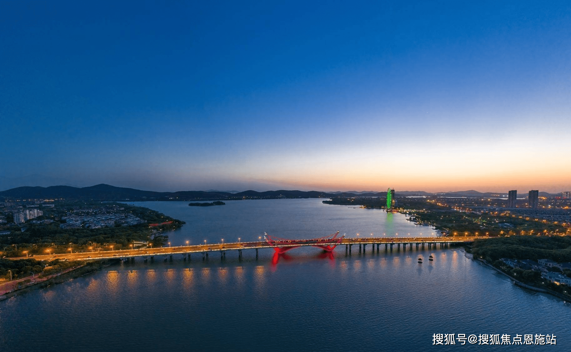 蠡湖新城定位为山水会客厅,城市新中心,以打造独具魅力的世界级景区群