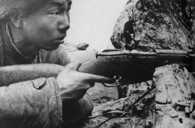 神枪手只用四百余发子弹就干掉211名敌人,老军长却说:还差三个_张桃芳