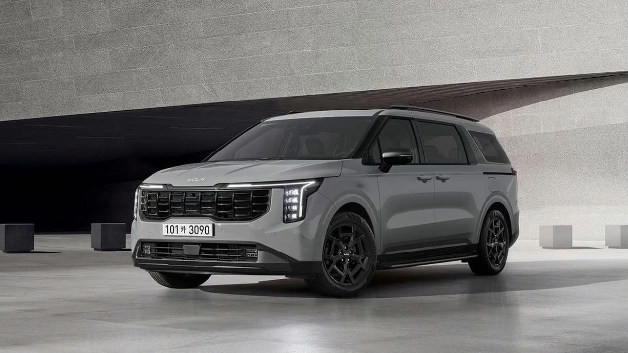 近日,新款起亚嘉华在韩国本土正式开启预售,预售价为3470万韩元起(约