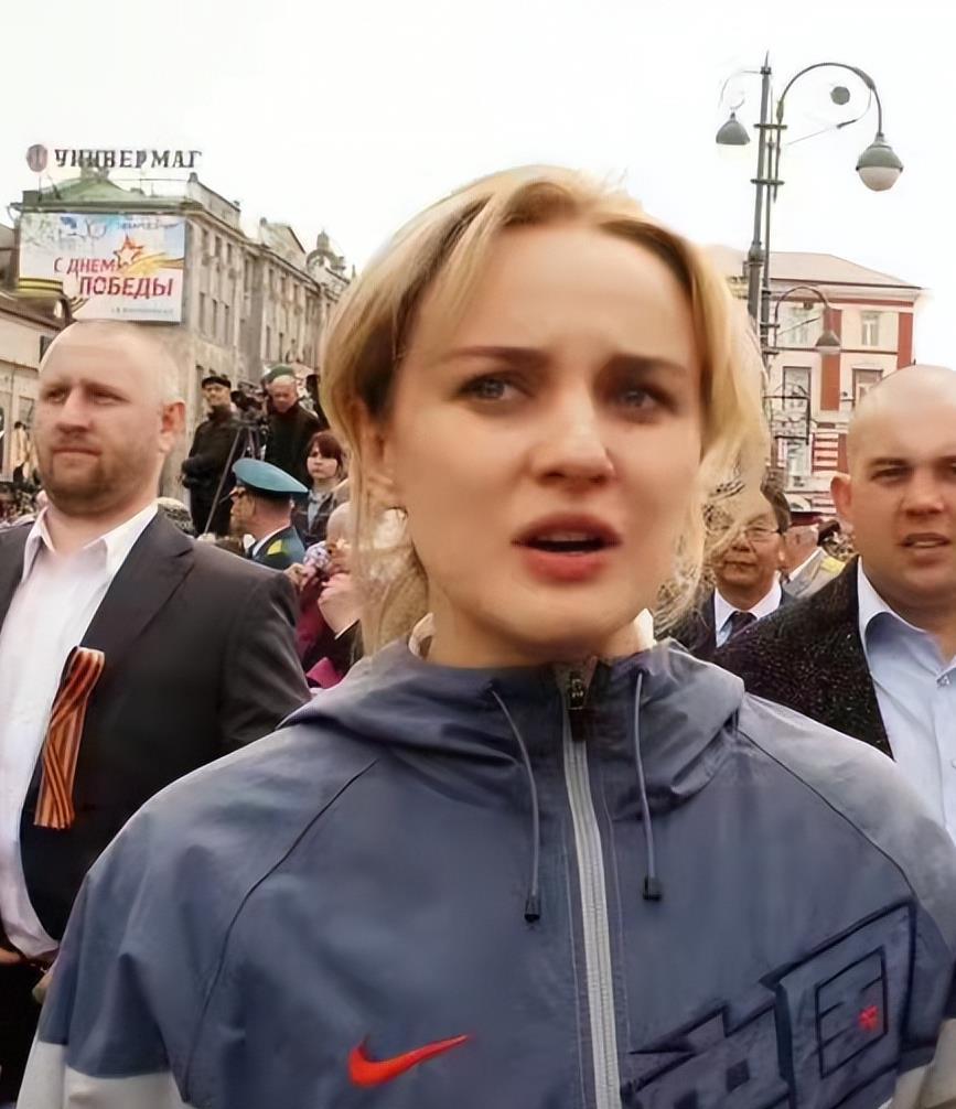 乌克兰女演员《娜塔莎》:我愿意为国家牺牲,网友:希望平安回来