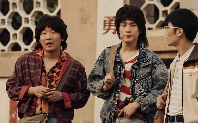 徐峥监制的电视剧《似火流年》,看出了电影的质感_观众_设计_年代