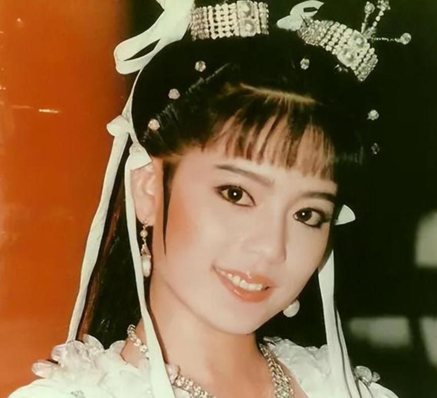 女星狄莺:有多溺爱儿子?