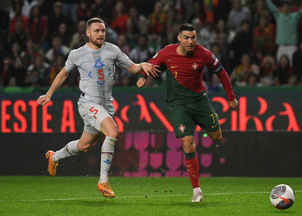 葡萄牙队在欧洲杯预选赛中的完美表现,让我们对他们在明年的欧洲杯上