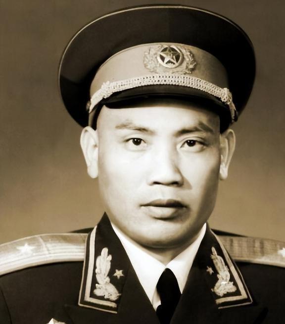 2005年,济南军区中将副司令勇斗歹徒,打掉飞车贼_叶爱群_将军_工作