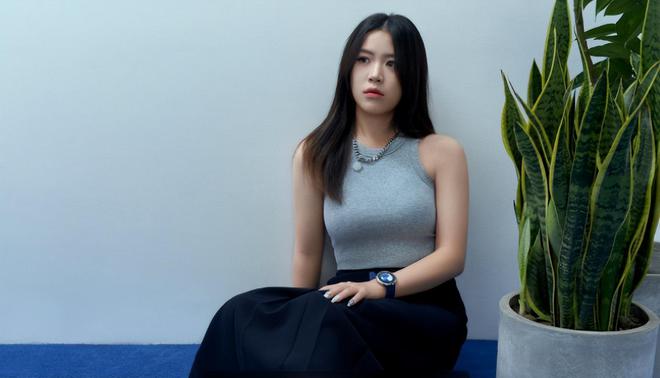 23岁杨倩性感打扮亮相,参加巴黎奥运无望,沉迷当网红,晒美照_个人