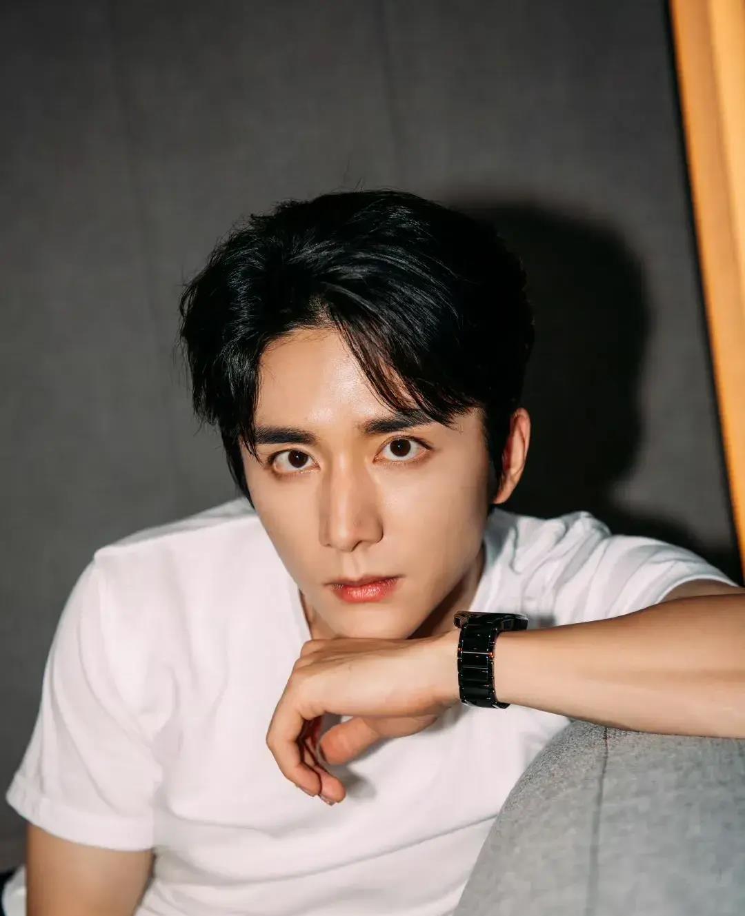 19娱乐瓜:王一博肖战李现吴磊罗云熙谭松韵张新成李沁曾舜晞_商务_好