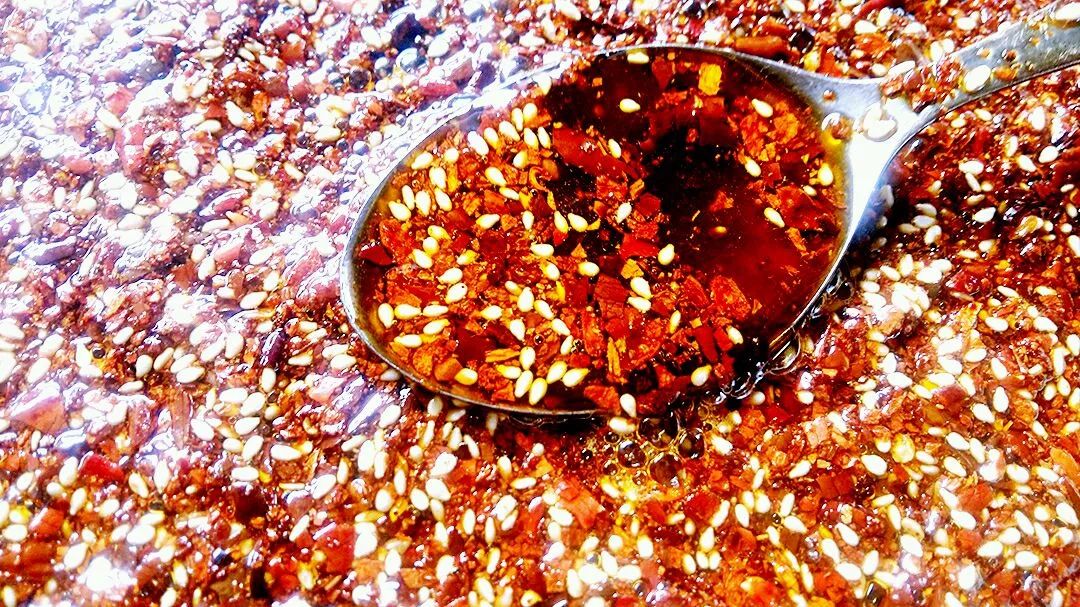 熟油海椒 | 图片来自豆果美食@英儿6红烧牛肉和高汤的醇香为面条打好