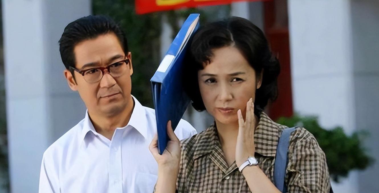 靳东《欢迎来到麦乐村》上星三大卫视,有望成年度黑马_角色_作品_母亲