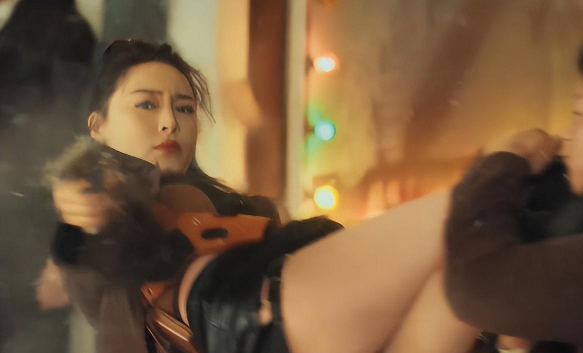 甘婷婷新片露肉镜头太多被投诉,尺度大儿童不宜,网友怒骂很荒唐_电影