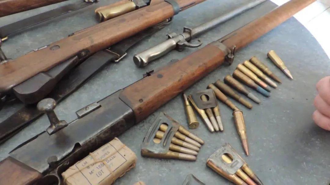 法兰西的制式单兵武器,优缺点都很明显的法国勒贝尔1886型步枪_设计的