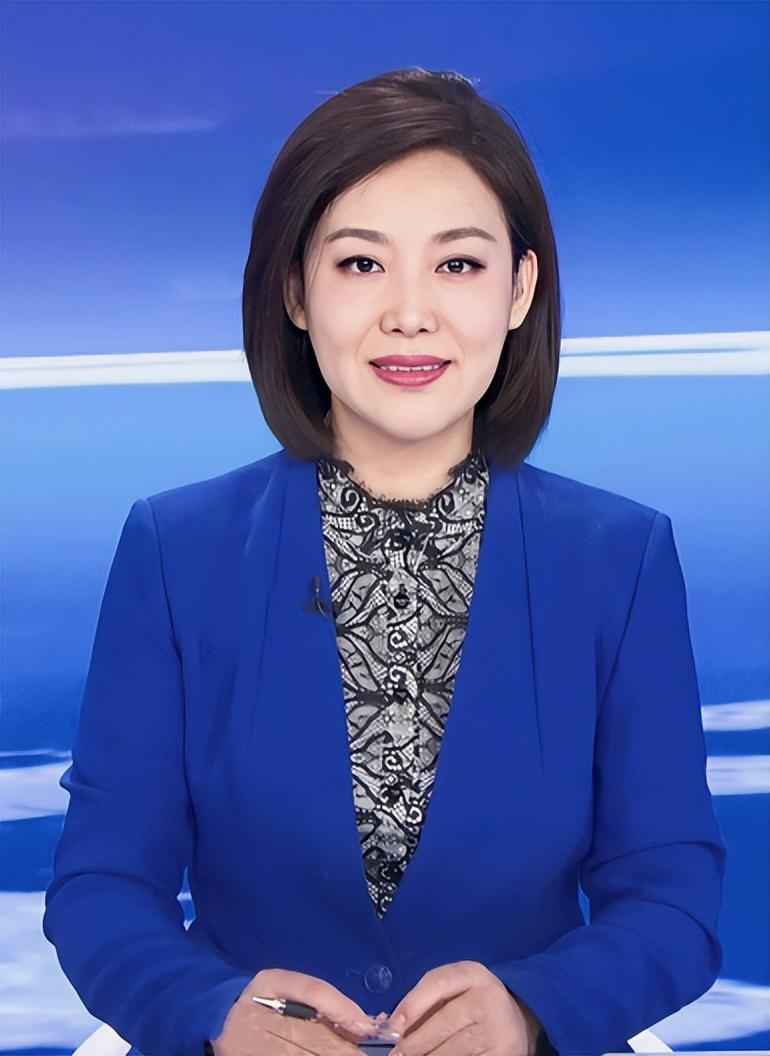 《新闻联播》美女主播郑丽:37岁做妈妈,钟爱家乡黑龙江