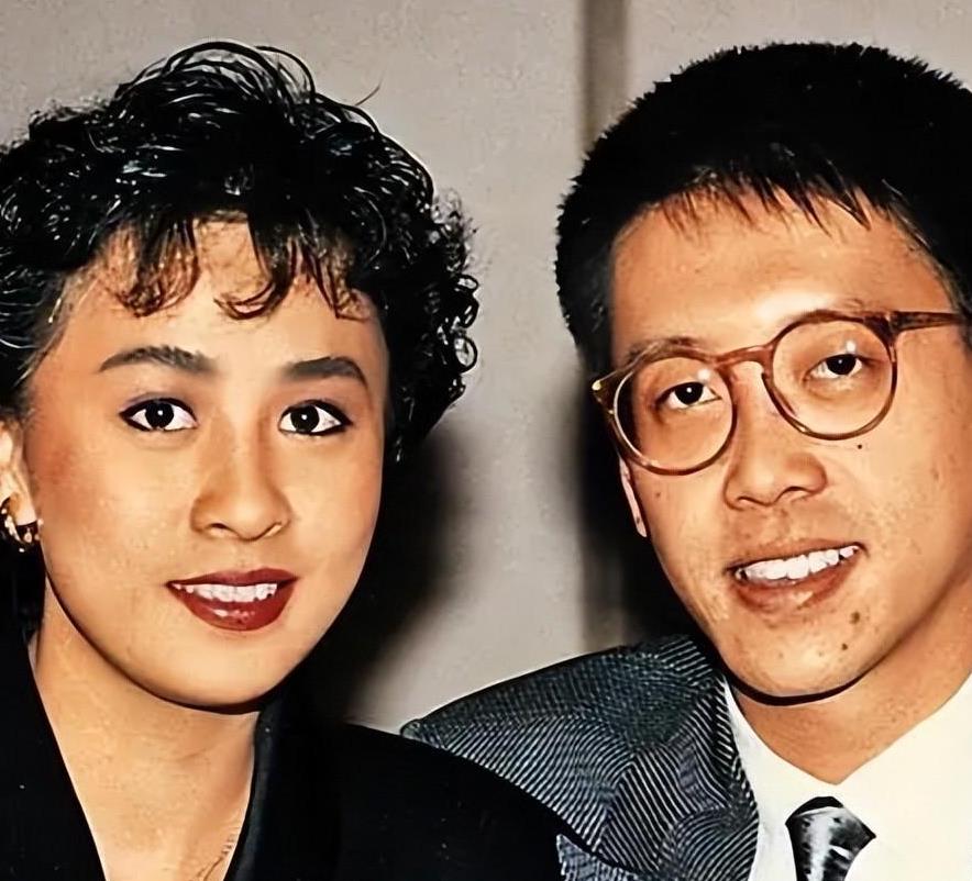 60岁何超琼喜迎第二春,新男友来头大的惊人,连四太都想攀附_人生_家庭