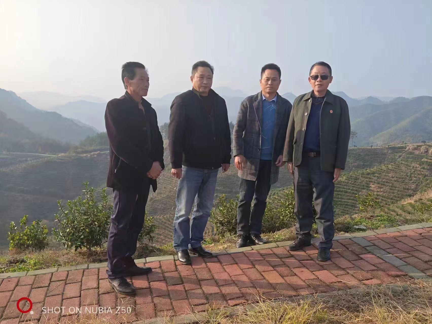 湖北蕲春县医保局驻张榜镇土库村工作队为民办实事_贫困户_全村_扶贫