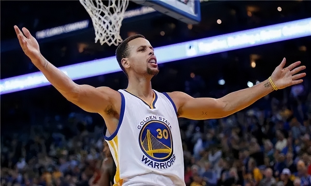 萌神 库里:影响了一代又一代的年轻人对篮球的热爱,兴趣和憧憬.