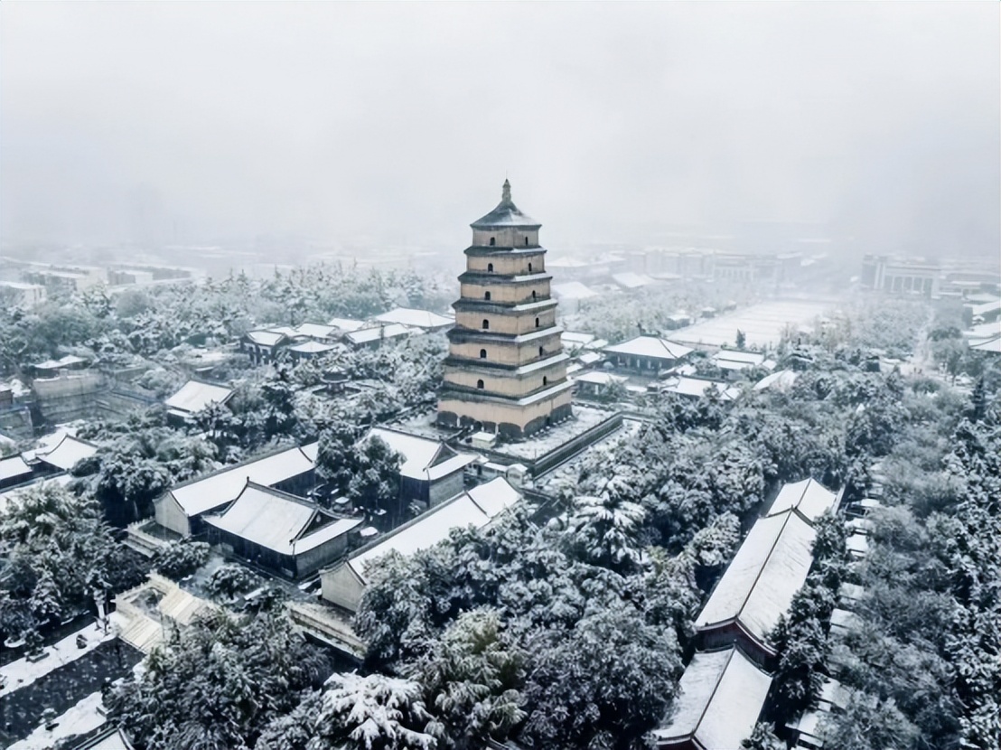 溫泉_雪場_旅遊